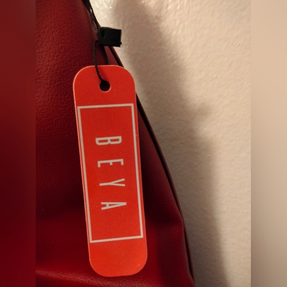 Purse - Picture 3 of 6